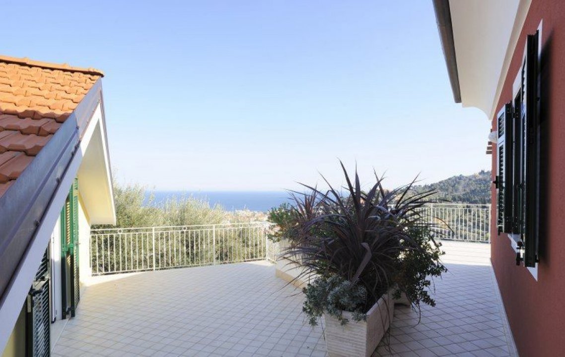 A vendre villa in zone tranquille Alassio Liguria foto 21