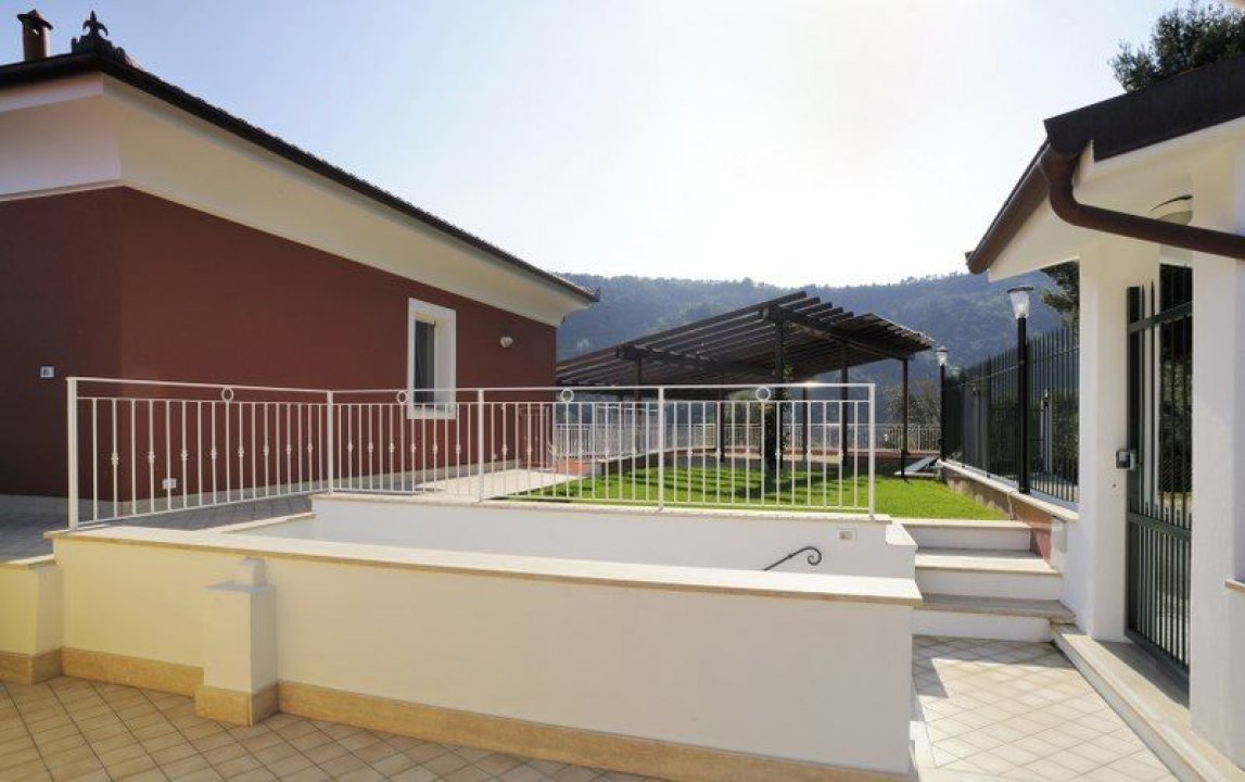 Se vende villa in zona tranquila Alassio Liguria foto 26