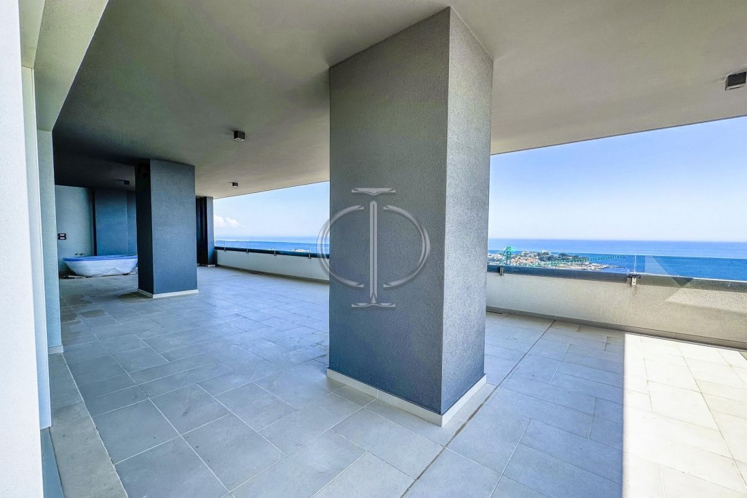For sale penthouse by the sea Trani Puglia foto 10
