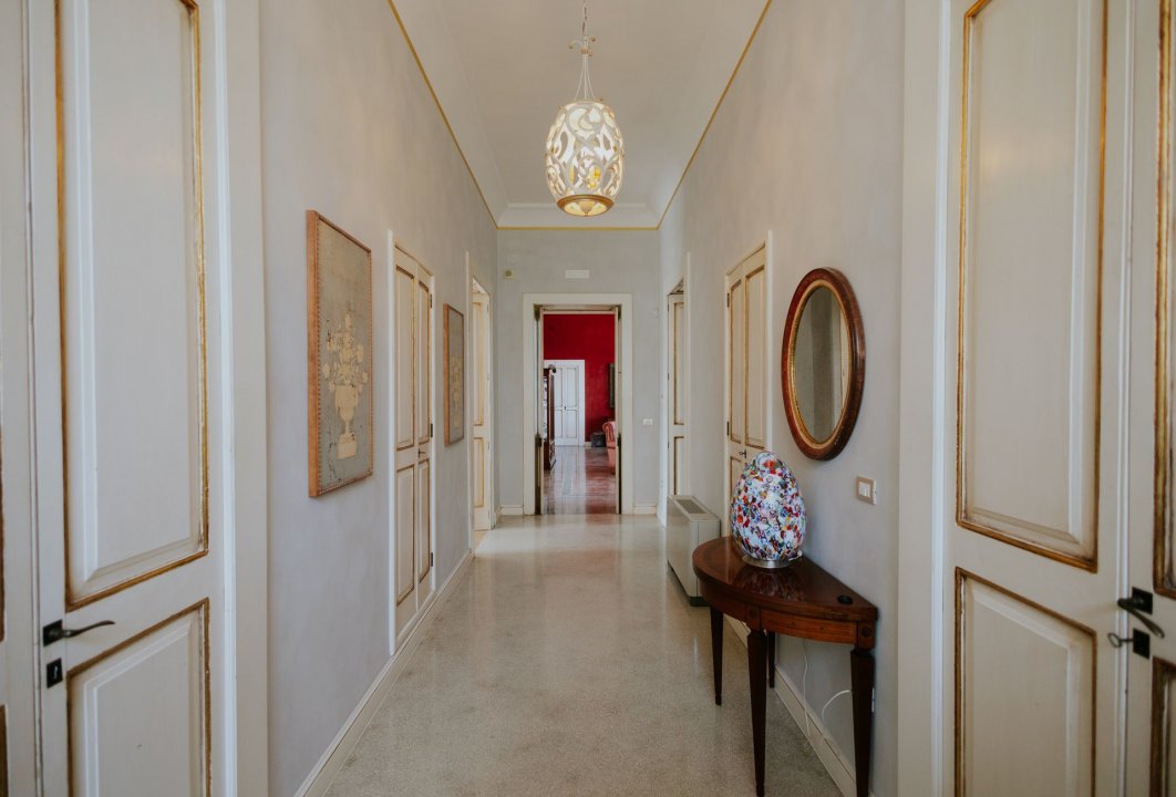 For sale palace in city Calimera Puglia foto 7