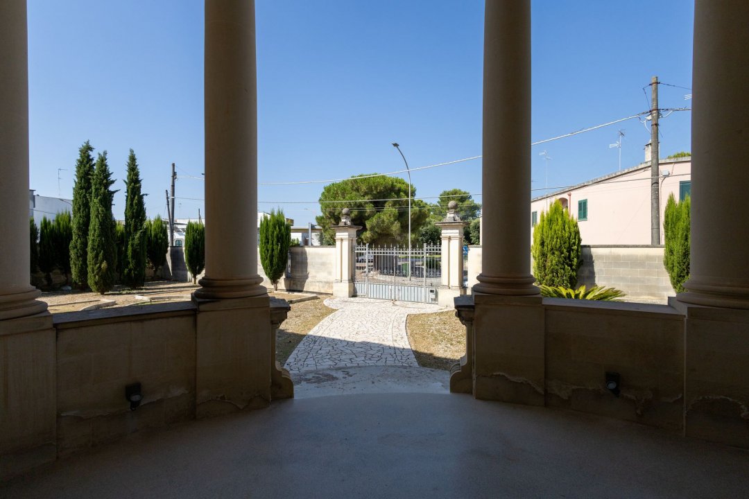 A vendre palais in ville Calimera Puglia foto 32