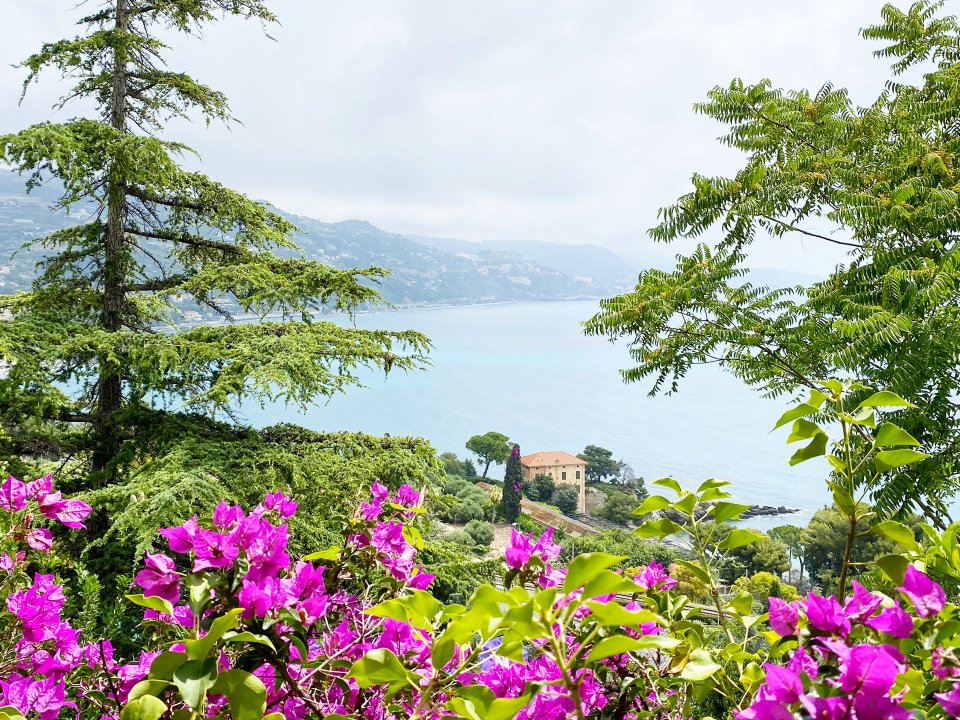 Se vende villa by the mar Ventimiglia Liguria foto 11