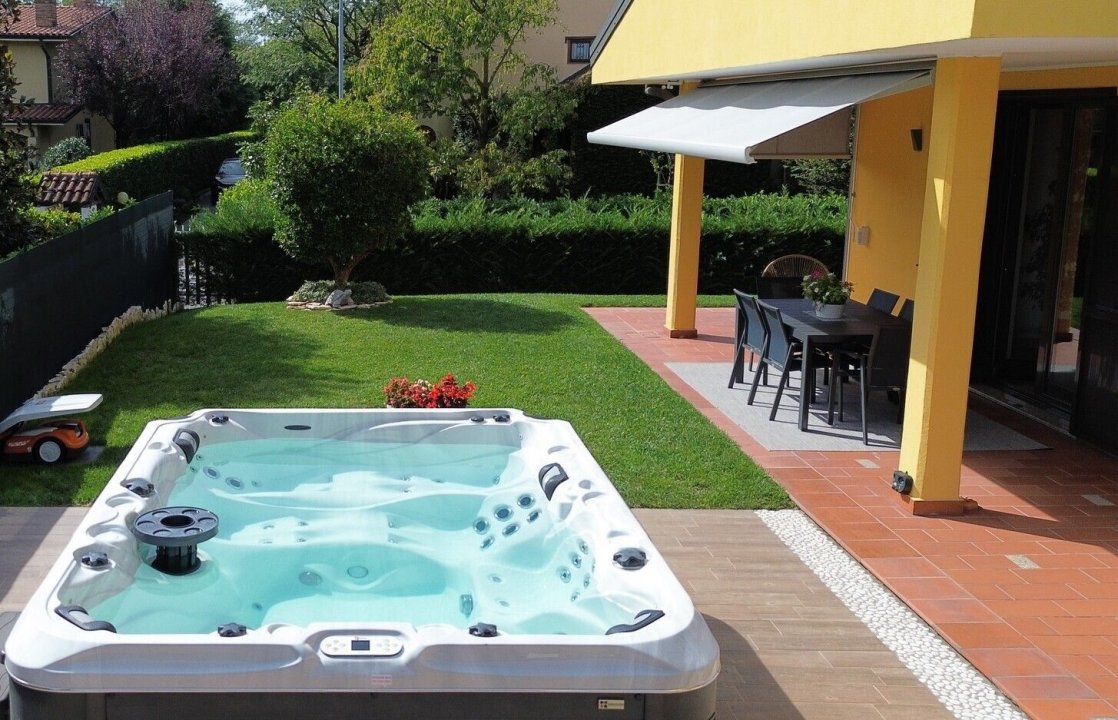 A vendre villa in zone tranquille Lainate Lombardia foto 11