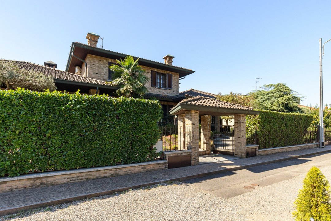 Zu verkaufen villa in stadt Mariano Comense Lombardia foto 50