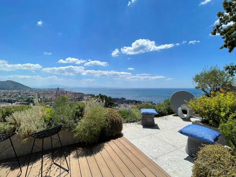 For sale penthouse in city Salerno Campania foto 11