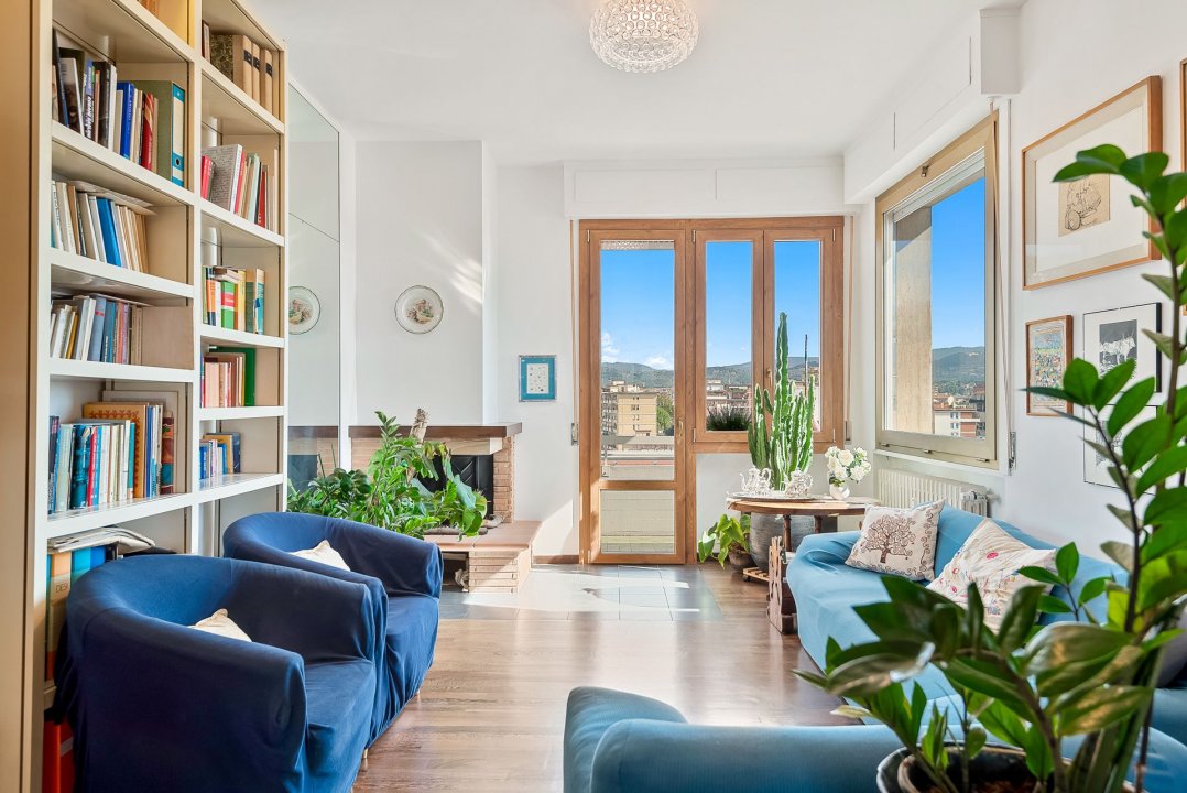 For sale penthouse in city Firenze Toscana foto 28
