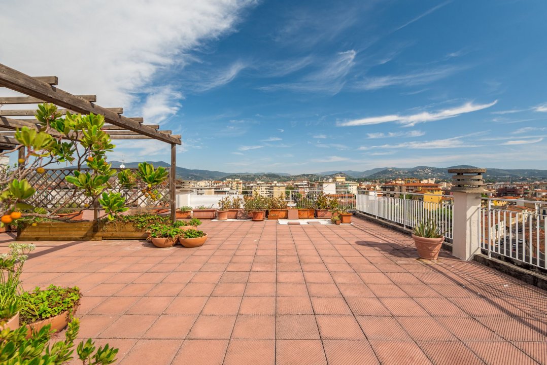 For sale penthouse in city Firenze Toscana foto 7