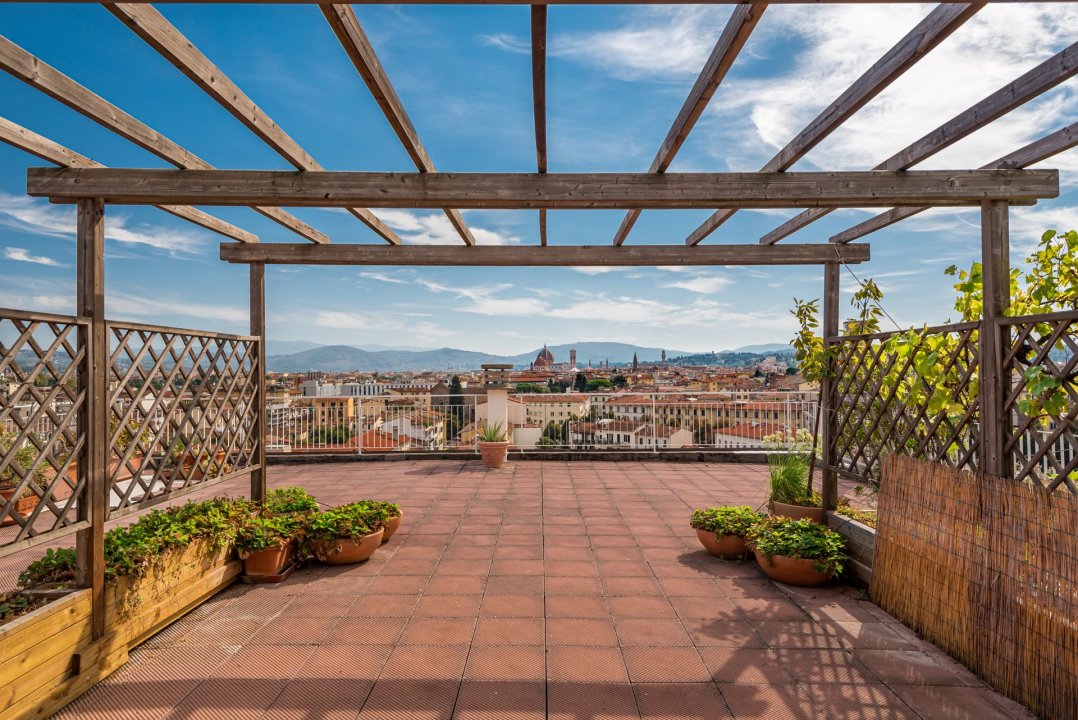 For sale penthouse in city Firenze Toscana foto 5