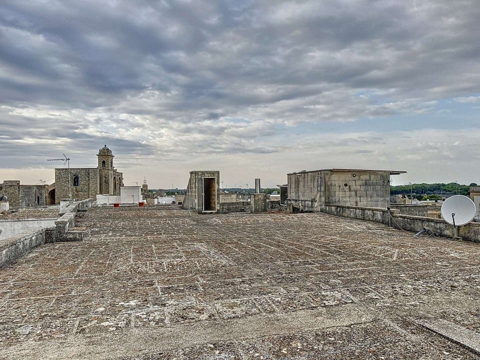 Para venda palácio in cidade Palmariggi Puglia foto 21