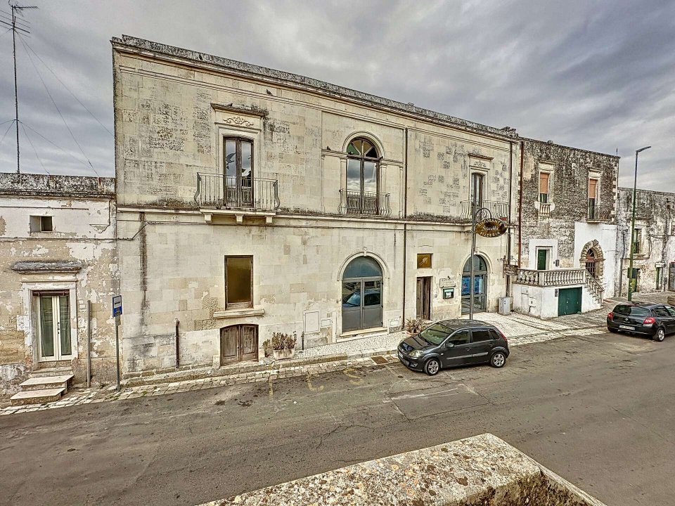 A vendre palais in ville Palmariggi Puglia foto 2