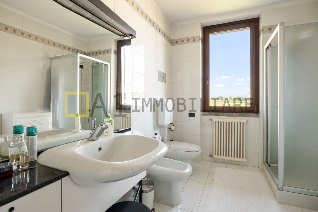 For sale villa in quiet zone Lentate sul Seveso Lombardia foto 11
