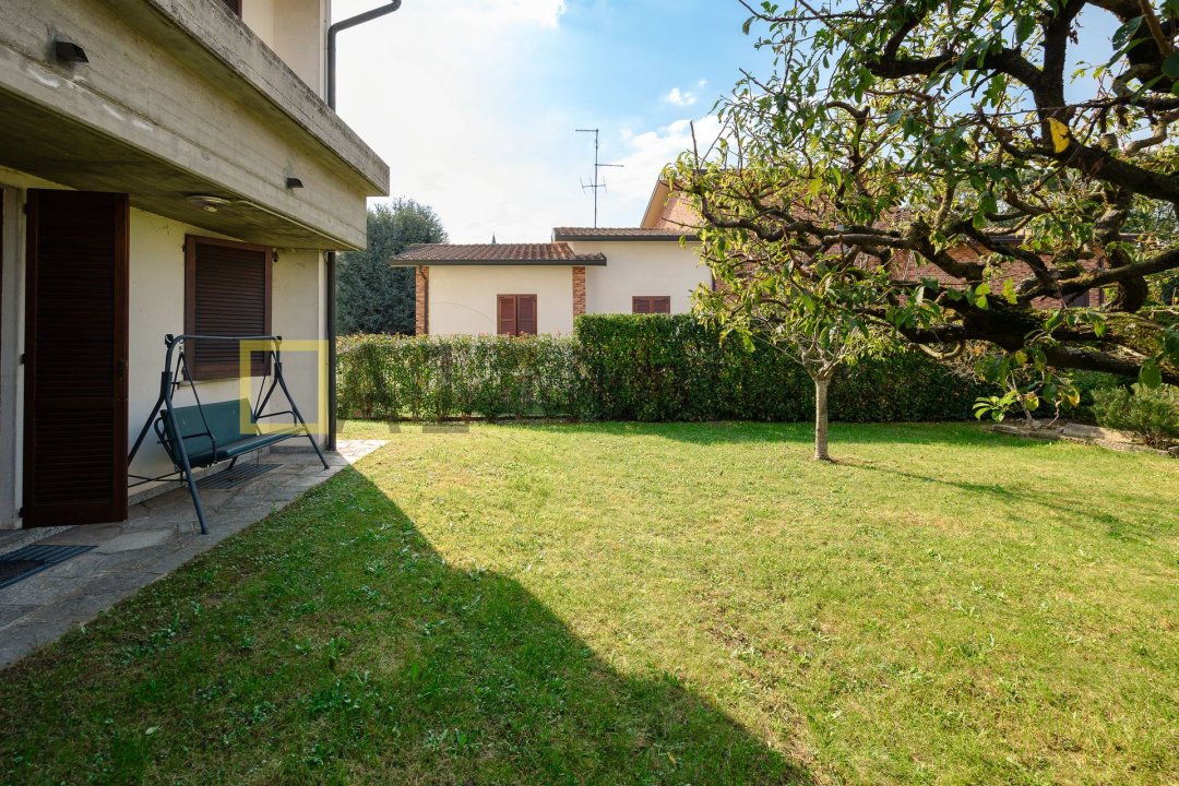 For sale villa in quiet zone Lentate sul Seveso Lombardia foto 26