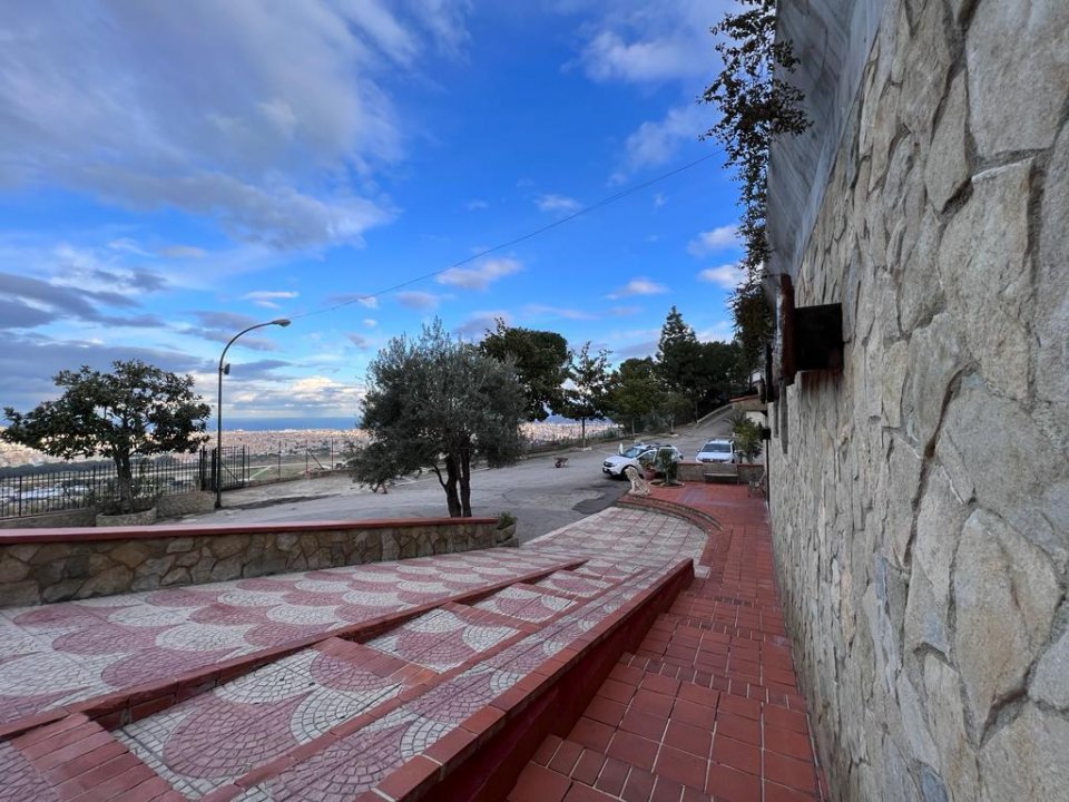 A vendre transaction immobilière in zone tranquille Palermo Sicilia foto 3