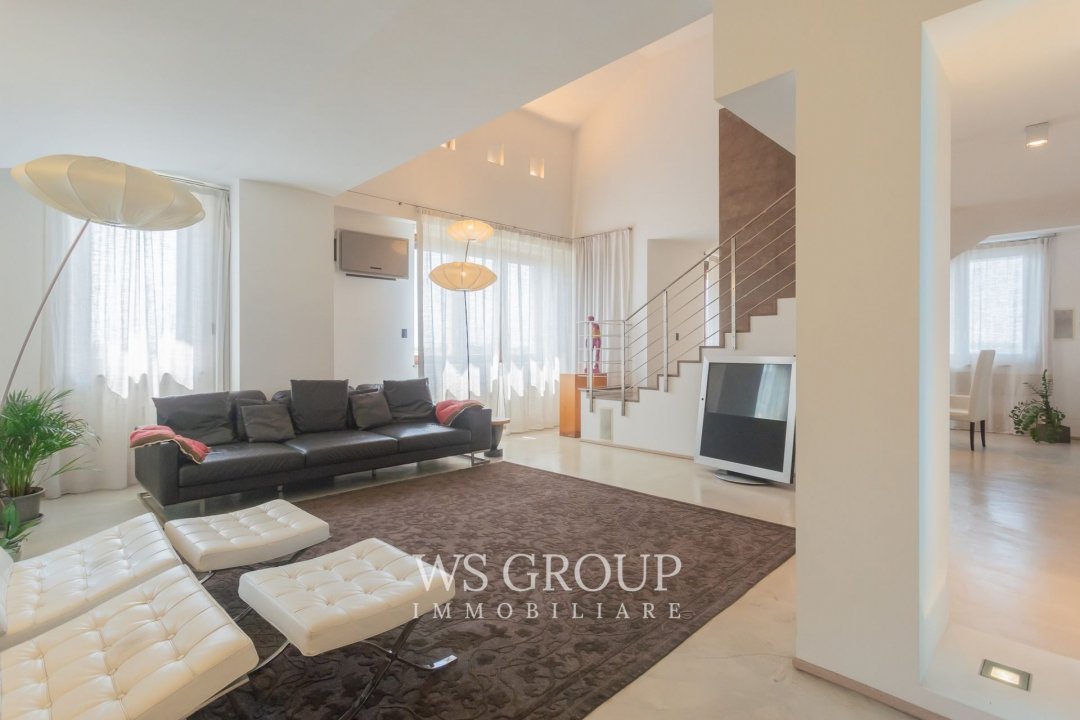 A vendre penthouse in zone tranquille Monza Lombardia foto 4