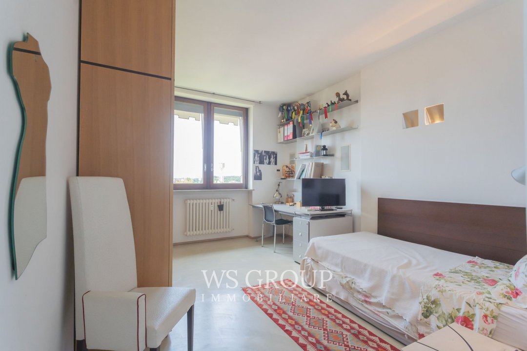 A vendre penthouse in zone tranquille Monza Lombardia foto 14