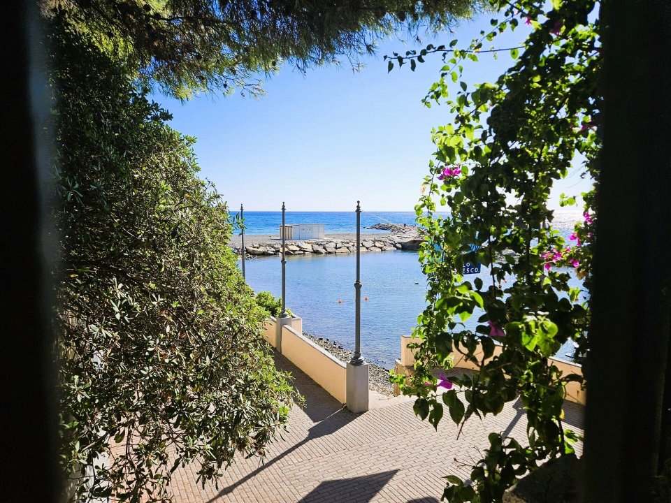 Se vende villa by the mar Cervo Liguria foto 3