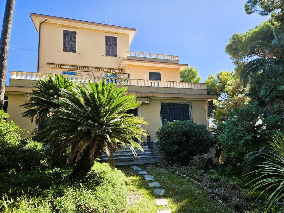 For sale villa by the sea Cervo Liguria foto 10
