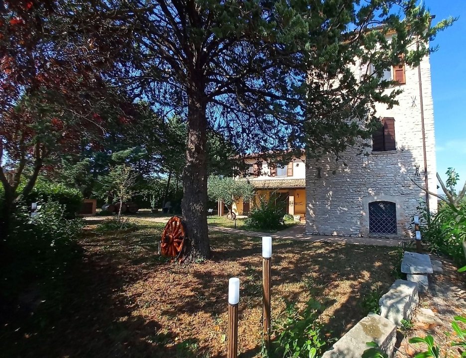 For sale cottage in quiet zone Nocera Umbra Umbria foto 3