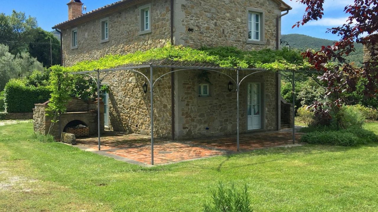For sale villa in  Cortona Toscana foto 1