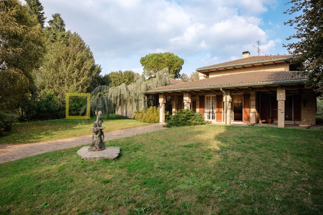 For sale villa in city Lentate sul Seveso Lombardia foto 10
