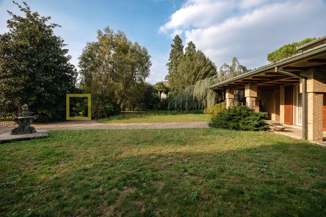 For sale villa in city Lentate sul Seveso Lombardia foto 13