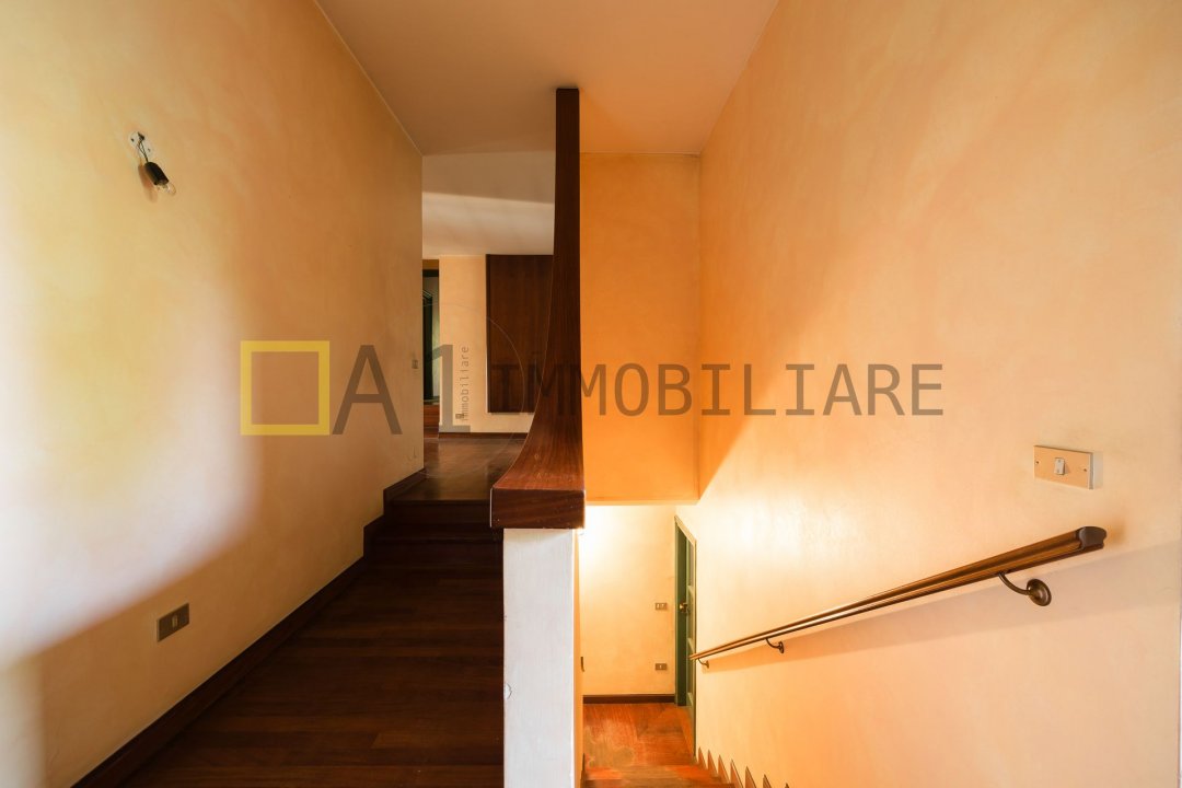 For sale villa in city Lentate sul Seveso Lombardia foto 29