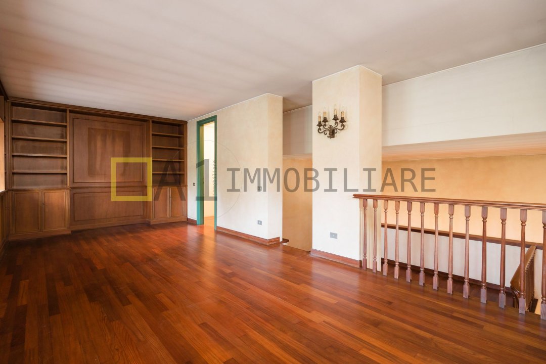 For sale villa in city Lentate sul Seveso Lombardia foto 41