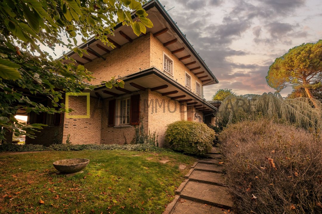 For sale villa in city Lentate sul Seveso Lombardia foto 54