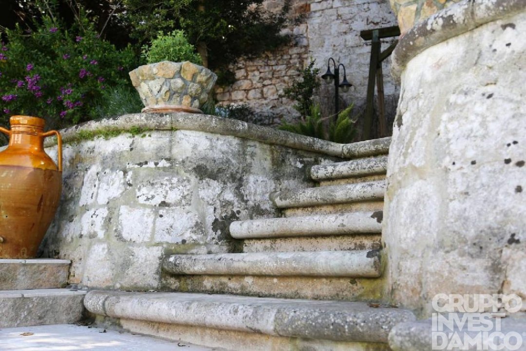 Se vende palacio in ciudad Ostuni Puglia foto 13