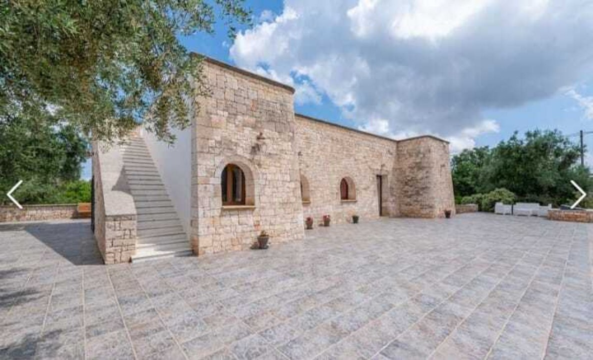 Se vende villa in zona tranquila San Michele Salentino Puglia foto 3