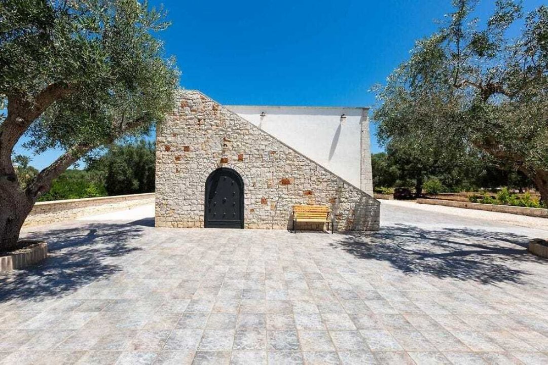 Se vende villa in zona tranquila San Michele Salentino Puglia foto 6