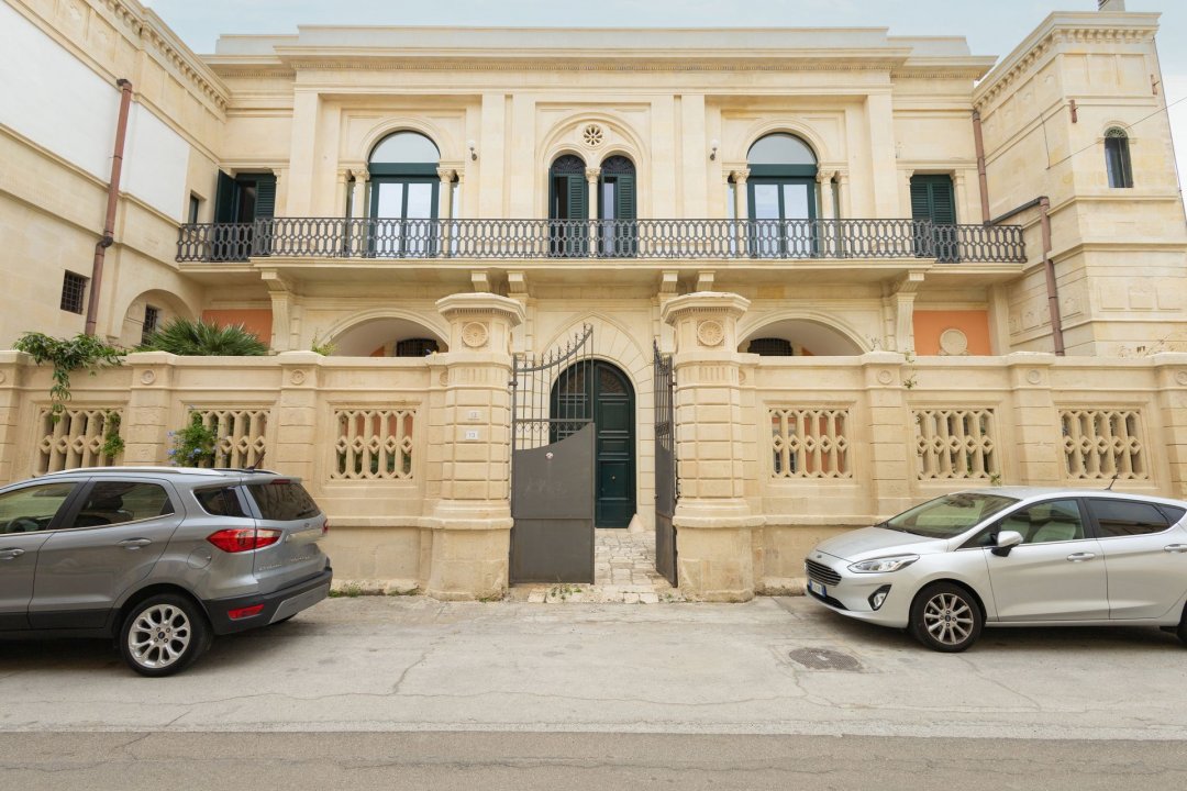 Para venda palácio in cidade Poggiardo Puglia foto 15