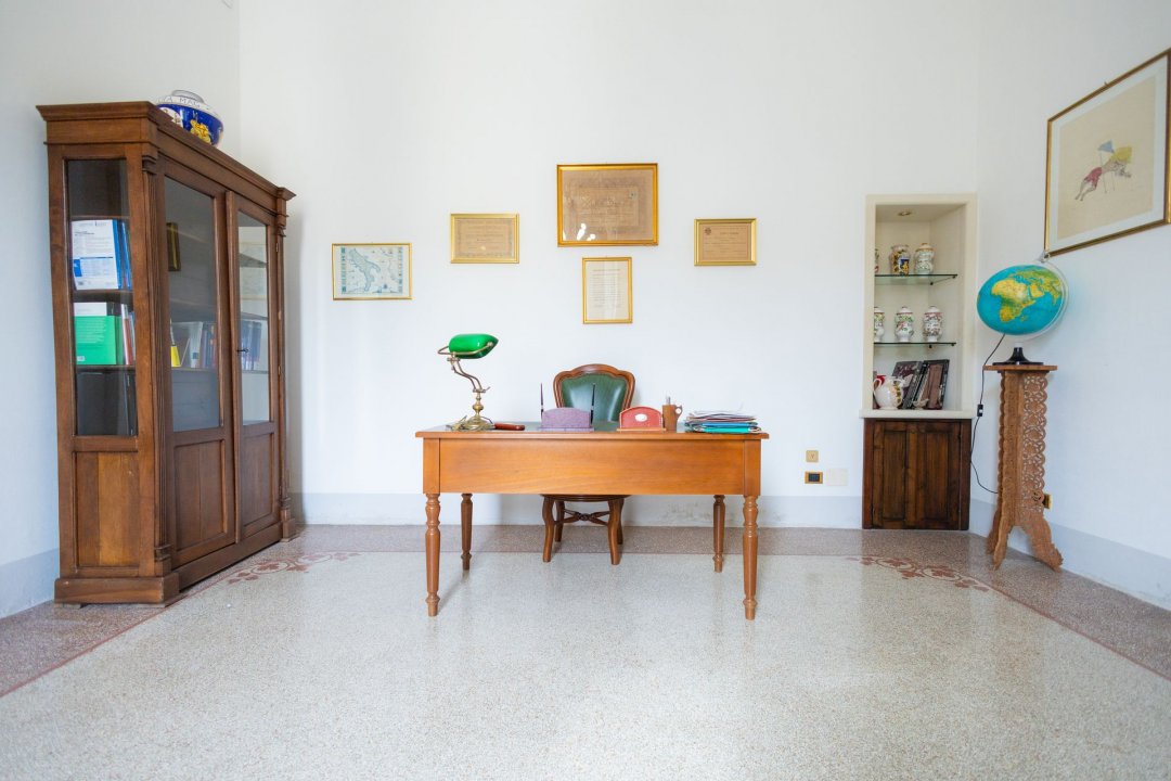 For sale palace in city Poggiardo Puglia foto 32