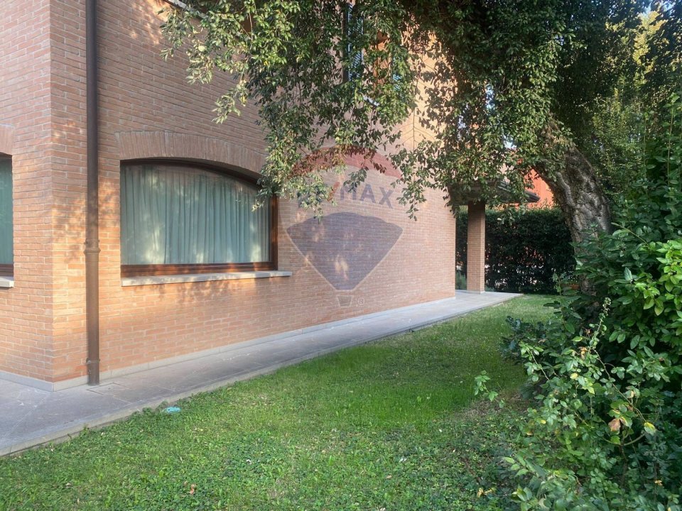 A vendre villa in zone tranquille Imola Emilia-Romagna foto 18