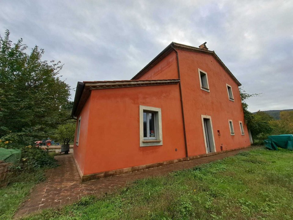 For sale cottage in quiet zone Narni Umbria foto 2