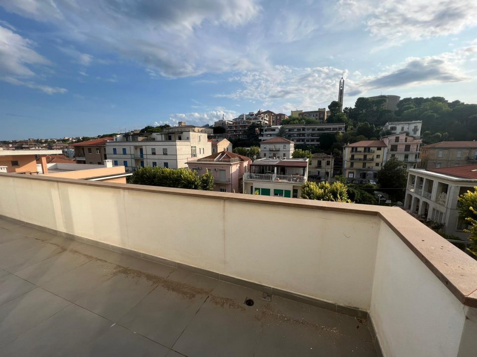 For sale penthouse by the sea Francavilla al Mare Abruzzo foto 14