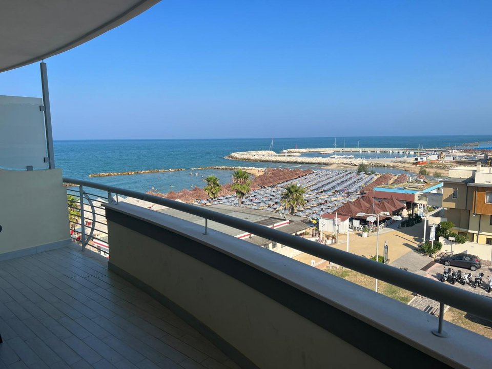 For sale penthouse by the sea Francavilla al Mare Abruzzo foto 1