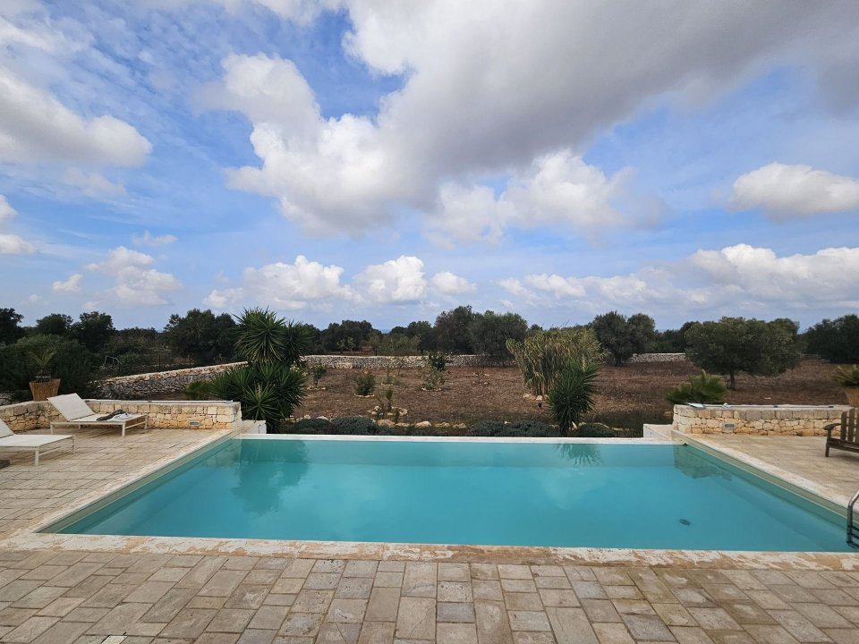 A vendre villa in zone tranquille Carovigno Puglia foto 8