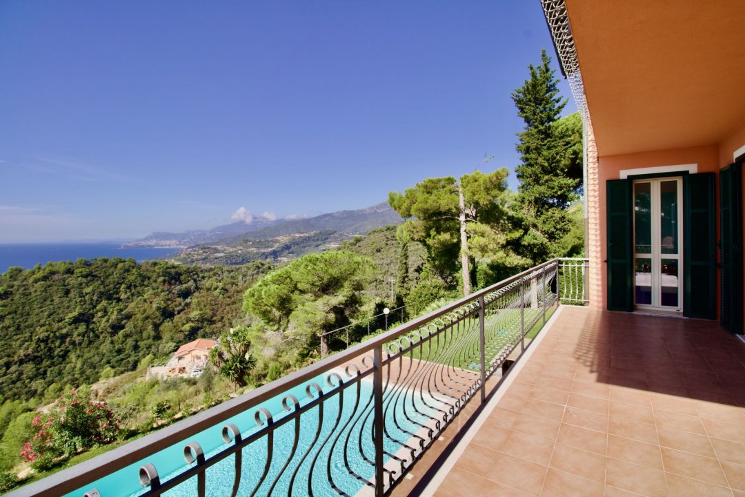 Se vende villa in zona tranquila Bordighera Liguria foto 25
