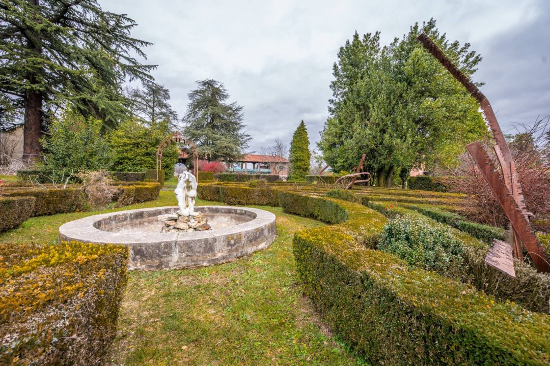 Se vende villa in zona tranquila Biella Piemonte foto 55
