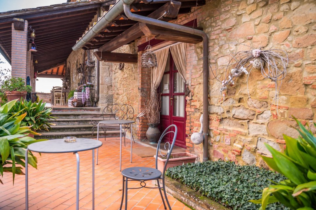 Se vende villa in montaña Volterra Toscana foto 13