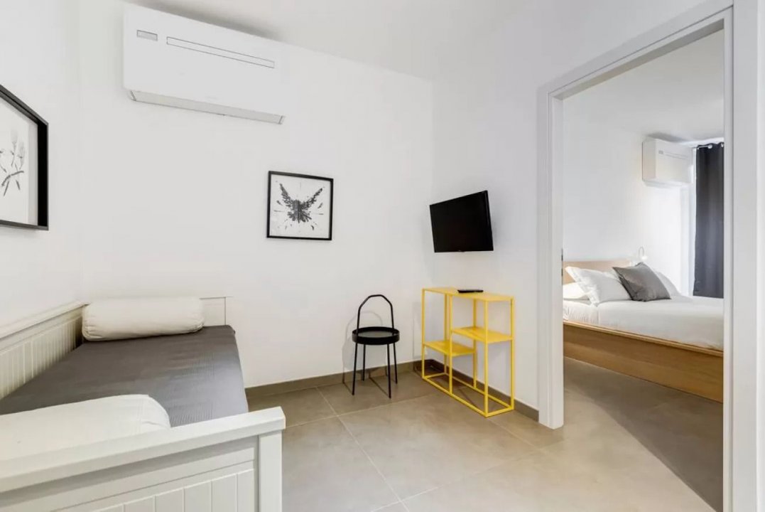Rent apartment in city Roma Lazio foto 7