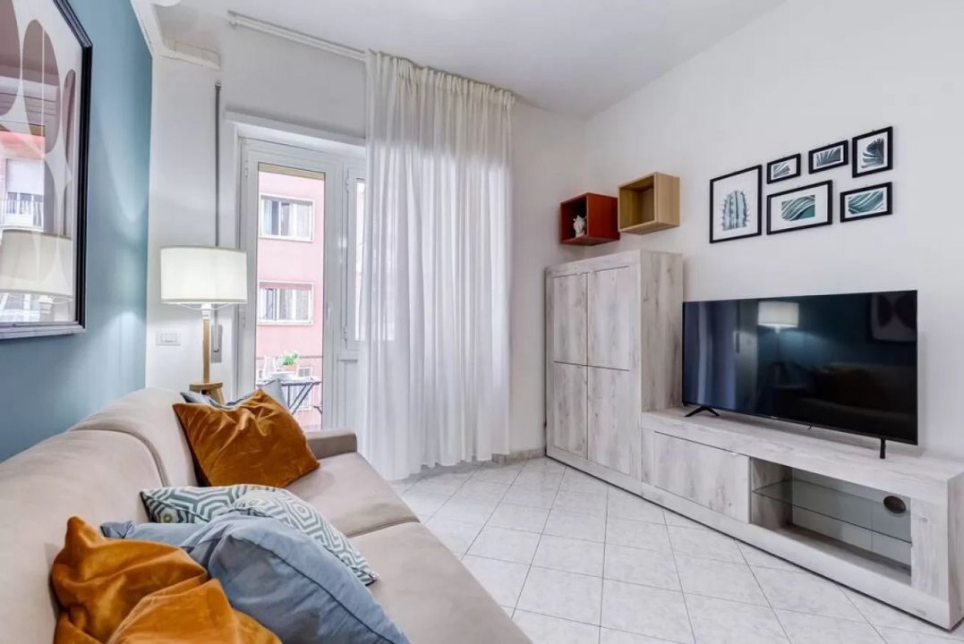 Rent apartment in city Roma Lazio foto 14