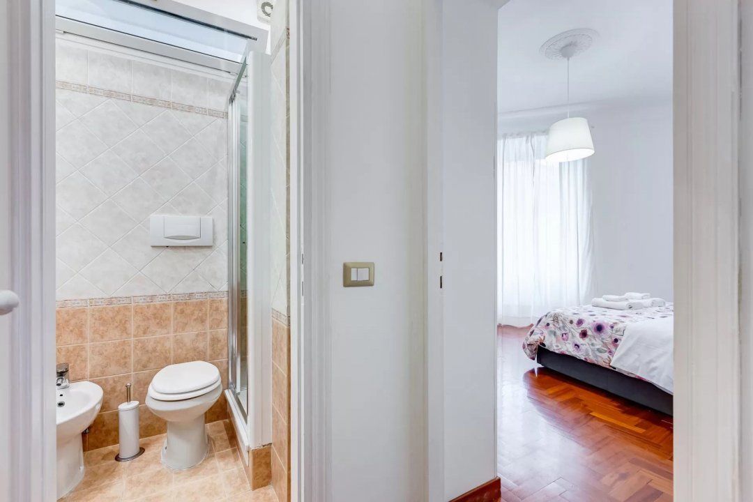 Rent apartment in city Roma Lazio foto 14