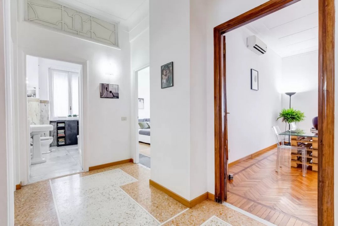 Rent apartment in city Roma Lazio foto 11