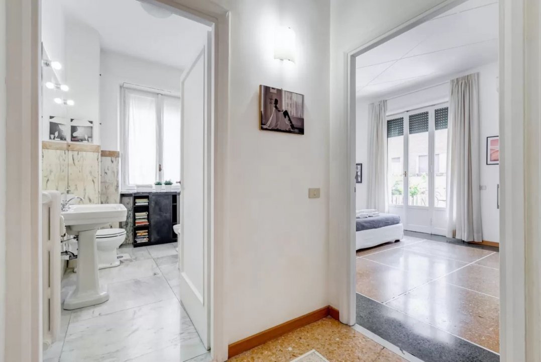 Rent apartment in city Roma Lazio foto 5