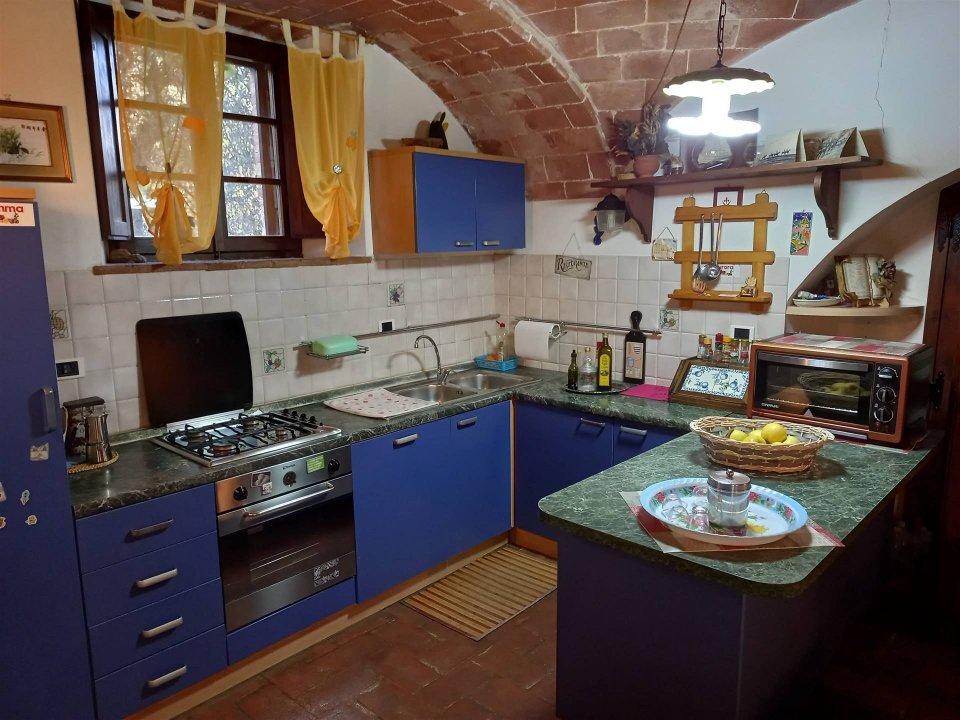 For sale cottage in quiet zone Asciano Toscana foto 17