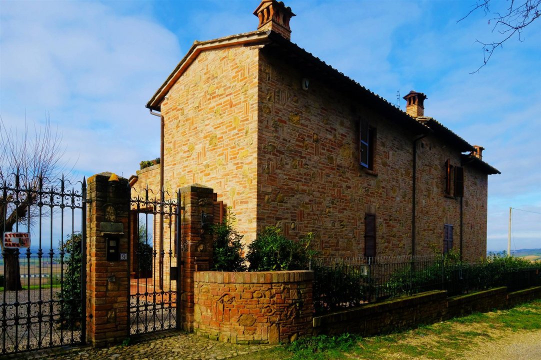 For sale cottage in quiet zone Montepulciano Toscana foto 2