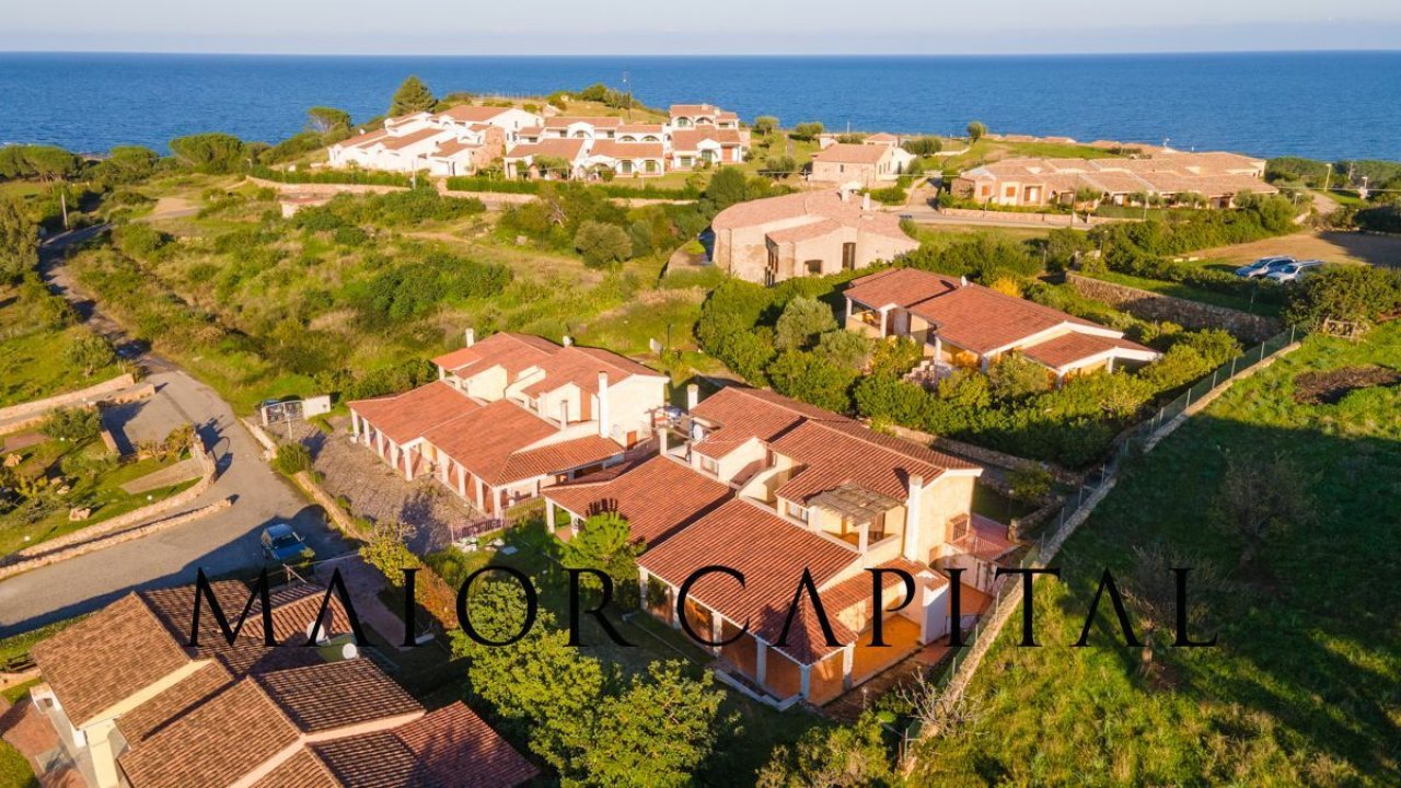For sale villa by the sea Budoni Sardegna foto 6