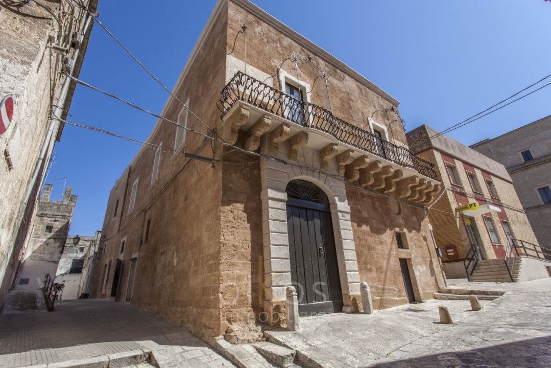 A vendre palais in ville Oria Puglia foto 2